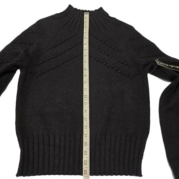Elegant Black Mock Neck Knit Sweater - New with Tags - Picture 9 of 14